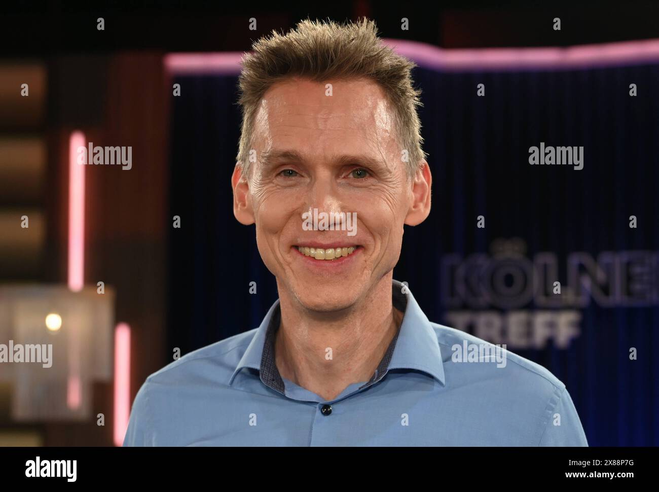 ARD-Sportkommentator Frank Busemann, ex Zehnkämpfer, zu Gast in der WDR Talkshow Kölner Treff *** il commentatore sportivo ARD Frank Busemann, ex decathlete, come ospite del talk show WDR Kölner Treff Foto Stock