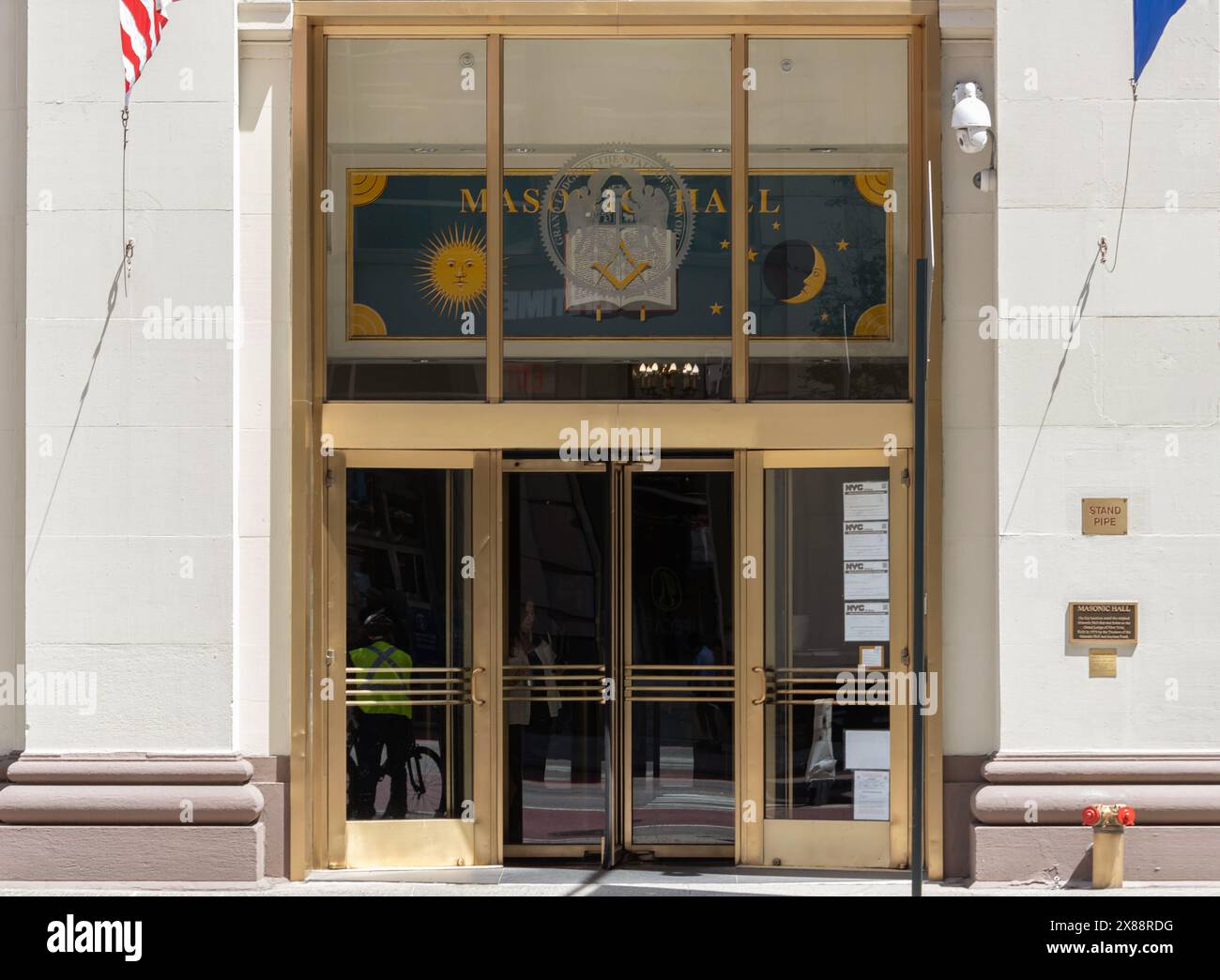 Ingresso sulla 23a strada ovest alla Masonic Hall di Manhattan, New York Foto Stock