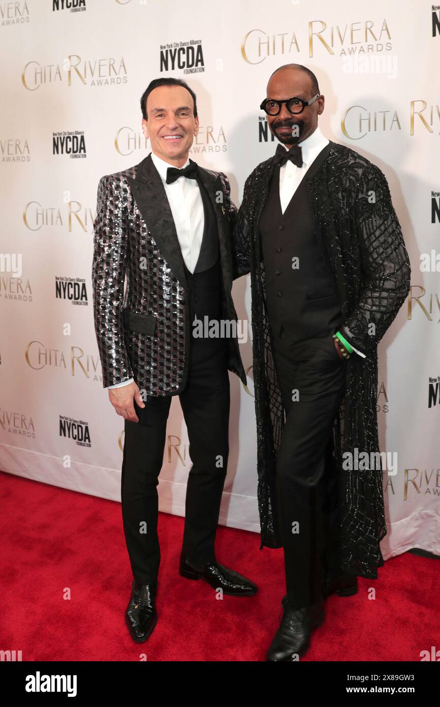 New York. 20 maggio 2024. NYU, New York, USA, 20 maggio 2024 - (L-R) Joe Lanteri e Michael-Demby Cain partecipano ai Chita Rivera Awards 2024 al NYU Skirball Center il 20 maggio 2024 a New York City. Credito: Giada Papini Rampelotto/EuropaNewswire solo per uso editoriale. Non per USO commerciale!/dpa/Alamy Live News Foto Stock