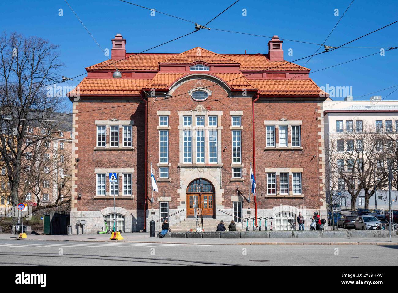Kallion kirjasto, una biblioteca pubblica progettata da Karl Hard af Segerstad e terminata nel 1912, nel quartiere Kallio di Helsinki, Finlandia Foto Stock