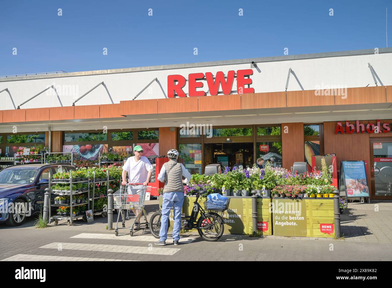 Rewe-Markt, Breisgauer Straße, Zehlendorf, Bezirk Steglitz-Zehlendorf, Berlino, Germania Foto Stock