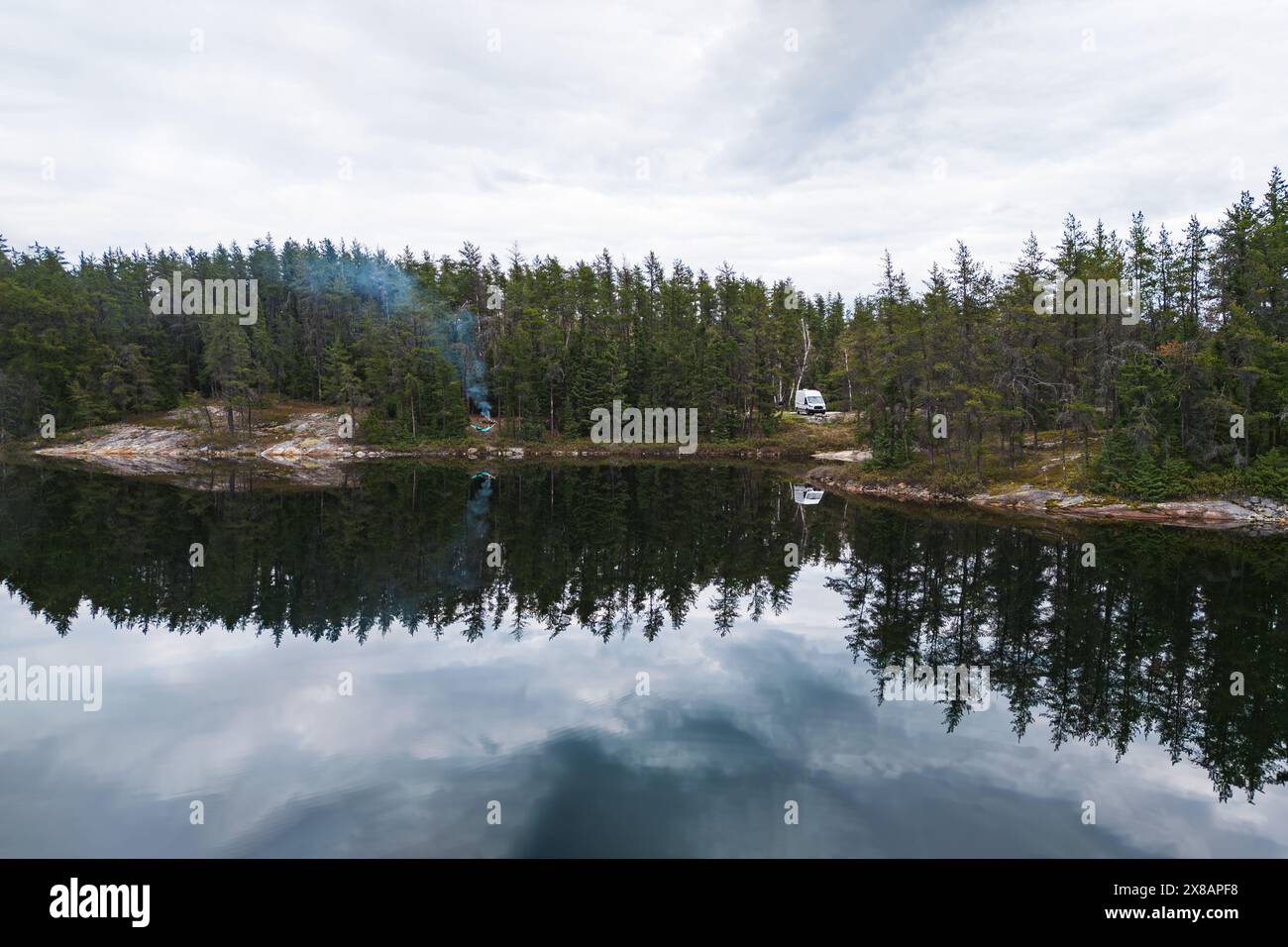 Vista aerea del campeggio Van Lifer presso il lago Bassfin, Crown Land Ontario Foto Stock