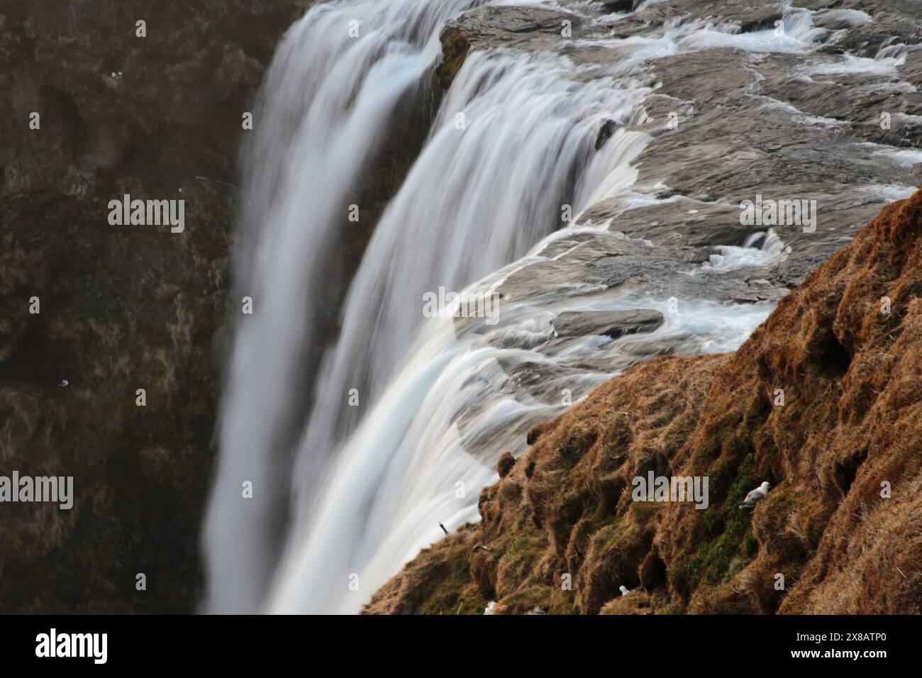 Islanda - 2024 05 01, immagine del paesaggio islandese, cascata Skogafoss, Foto Stock