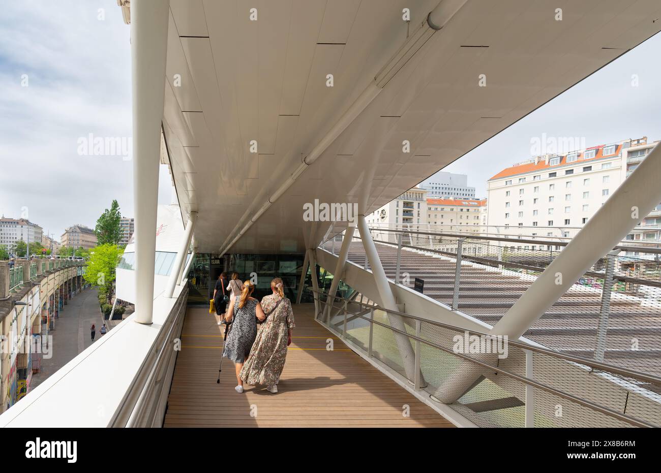 Vienna, Austria - stazione navale sul canale del Danubio di Fasch & Fuchs Architekten Foto Stock