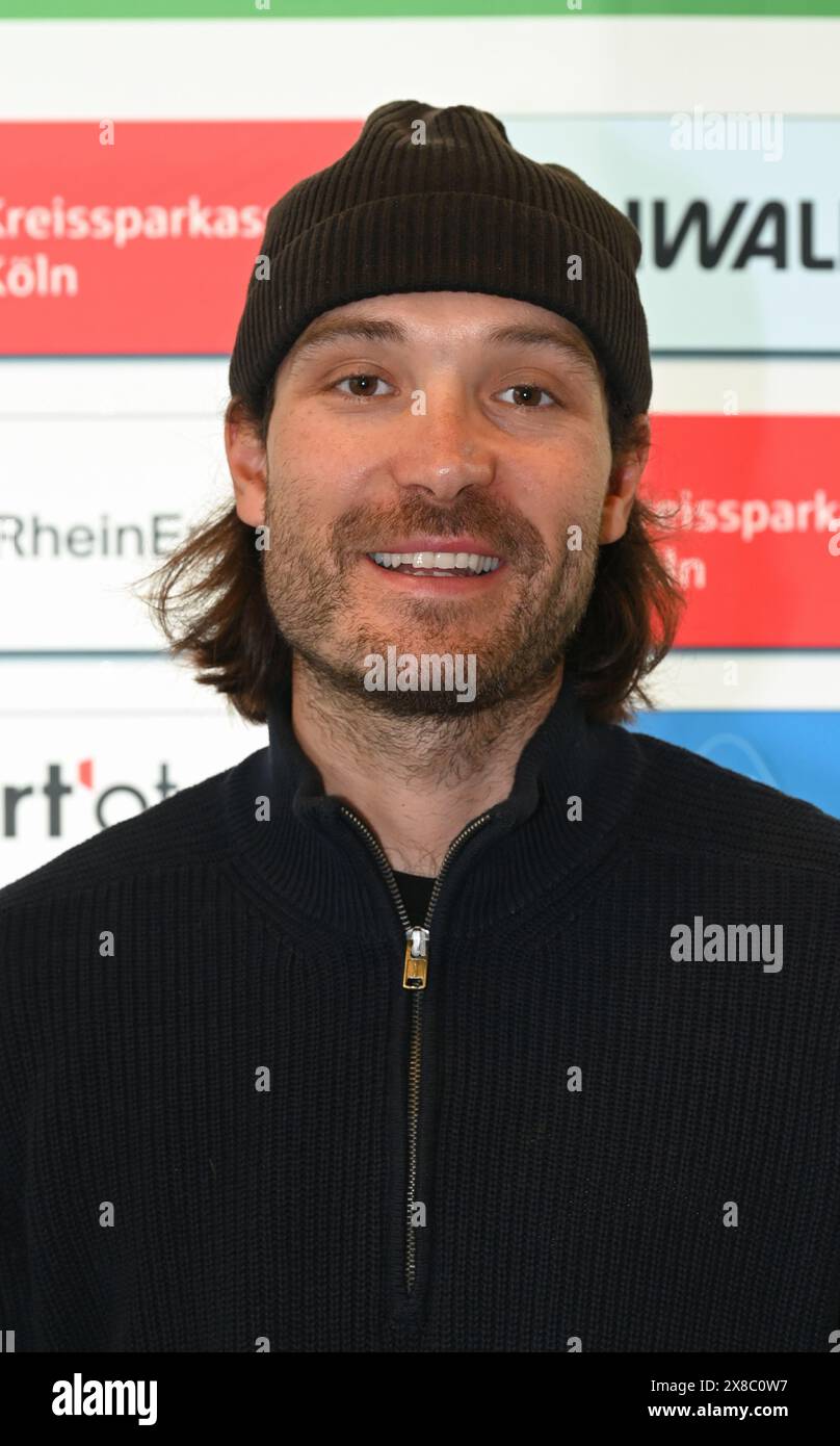 Colonia, Germania. 24 maggio 2024. Il ciclista Rick Zabel alla conferenza stampa del classico ciclismo Rund um Köln, che si terrà quest'anno per la 106esima volta. Crediti: Horst Galuschka/dpa/Alamy Live News Foto Stock