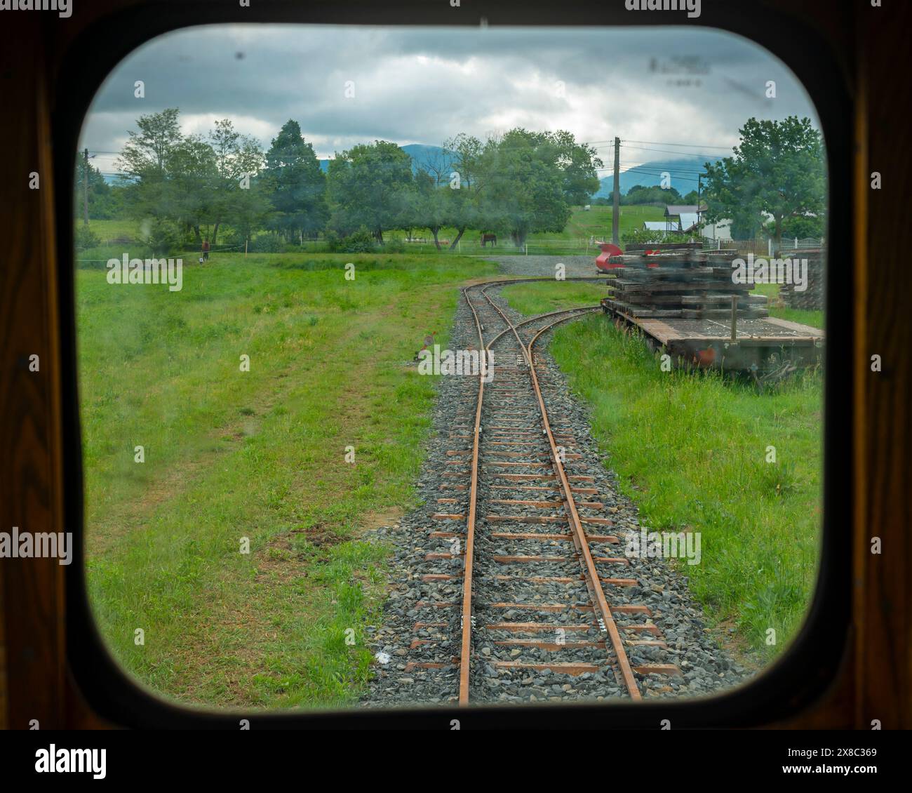 vista dalla finestra di una vecchia locomotiva Foto Stock
