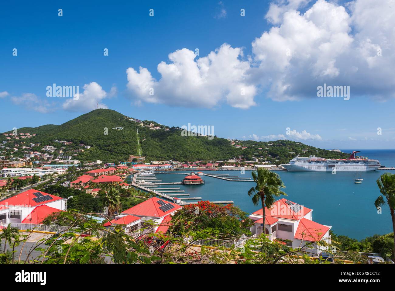 St. Thomas, Isole Vergini americane - 11 settembre 2016: Vista panoramica con vista sul porto di Charlotte Amalie a St. Thomas. Foto Stock