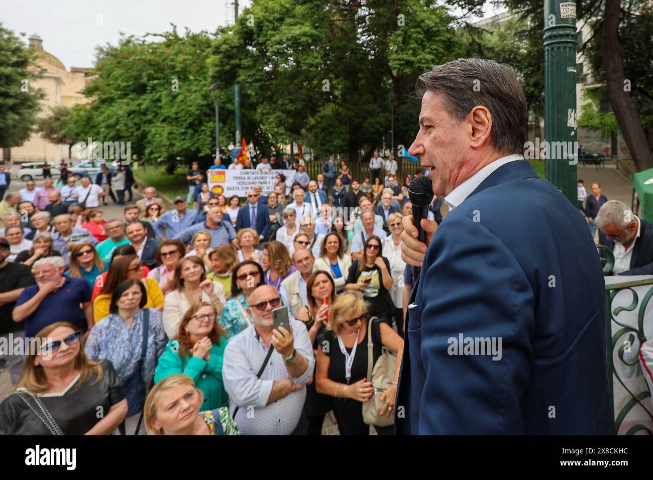 Aversa, Italia, 24 maggio 2024. Giuseppe Conte, leader del movimento 5 stelle, durante un incontro politico per le elezioni politiche europee del 2024 e per le elezioni del sindaco di Aversa. Foto Stock