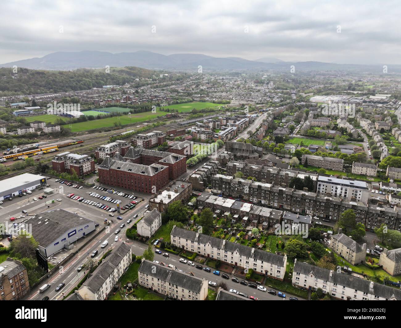 Vista aerea dei quartieri occidentali di Edimburgo con drone Foto Stock