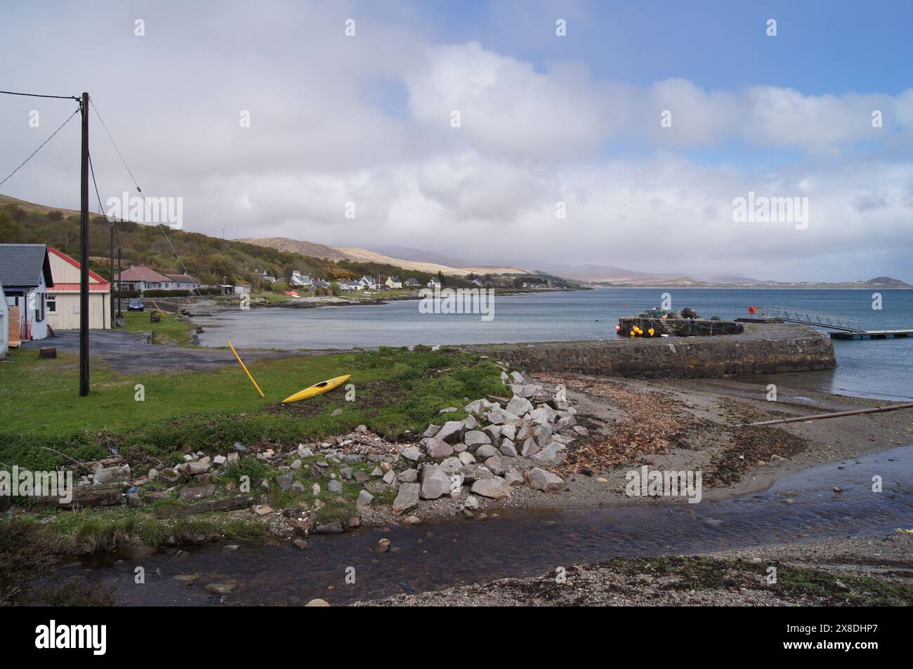 Il villaggio di Craighouse sull'isola di Giura, Scozia, Regno Unito Foto Stock