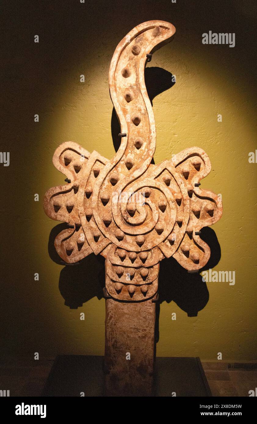 Architettura azteca della civiltà azteca; scultura in pietra originariamente ricoperta di stucco come elemento decorativo; Tenochtitlan,- Templo Mayor, Messico Foto Stock