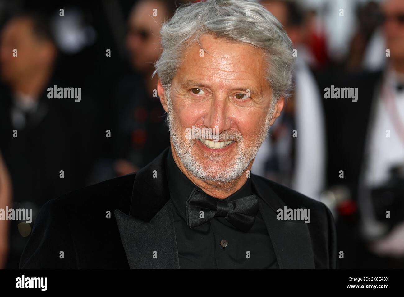 24 maggio 2024, Cannes, Costa azzurra, Francia: ANTOINE DE CAUNES cammina sul tappeto rosso davanti alla proiezione "The Most Precious of Cargo" prima proiezione al 77° Festival annuale di Cannes al Palais des Festivals di Cannes, Francia (Credit Image: © Mickael Chavet/ZUMA Press Wire) SOLO USO EDITORIALE! Non per USO commerciale! Foto Stock