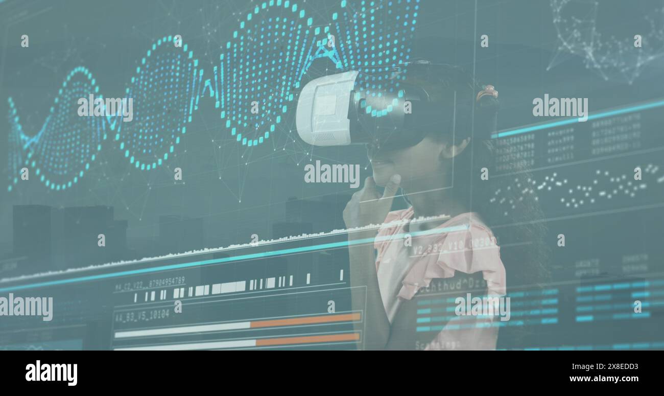 Nipote birazziale che indossa un visore per la realtà virtuale, esplorando i grafici digitali Foto Stock