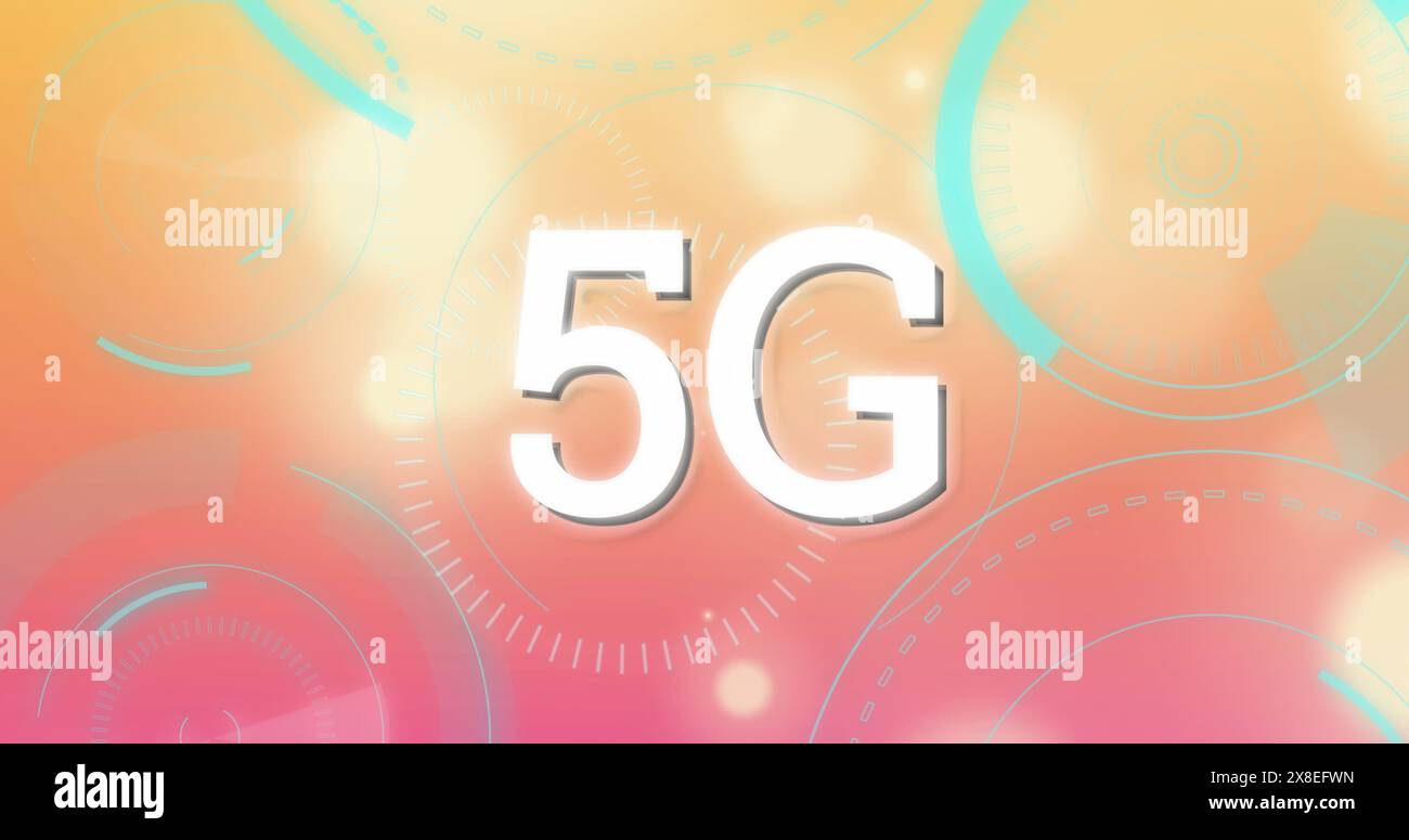 Immagine di striscioni di testo da 5 g, scanner rotondi e macchie di luce su sfondo a gradiente arancione Foto Stock