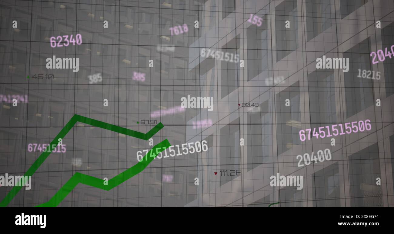 Numeri e grafici si sovrappongono a edifici di uffici alti, che mostrano dati finanziari Foto Stock