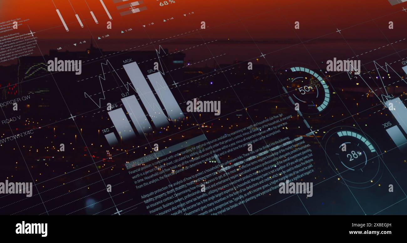 Il paesaggio urbano è mostrato di notte, con statistiche commerciali di colore blu che si muovono allineate verso le Foto Stock