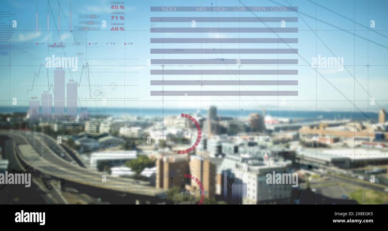 Immagine dell'interfaccia infografica sul moderno paesaggio urbano contro il cielo nuvoloso Foto Stock
