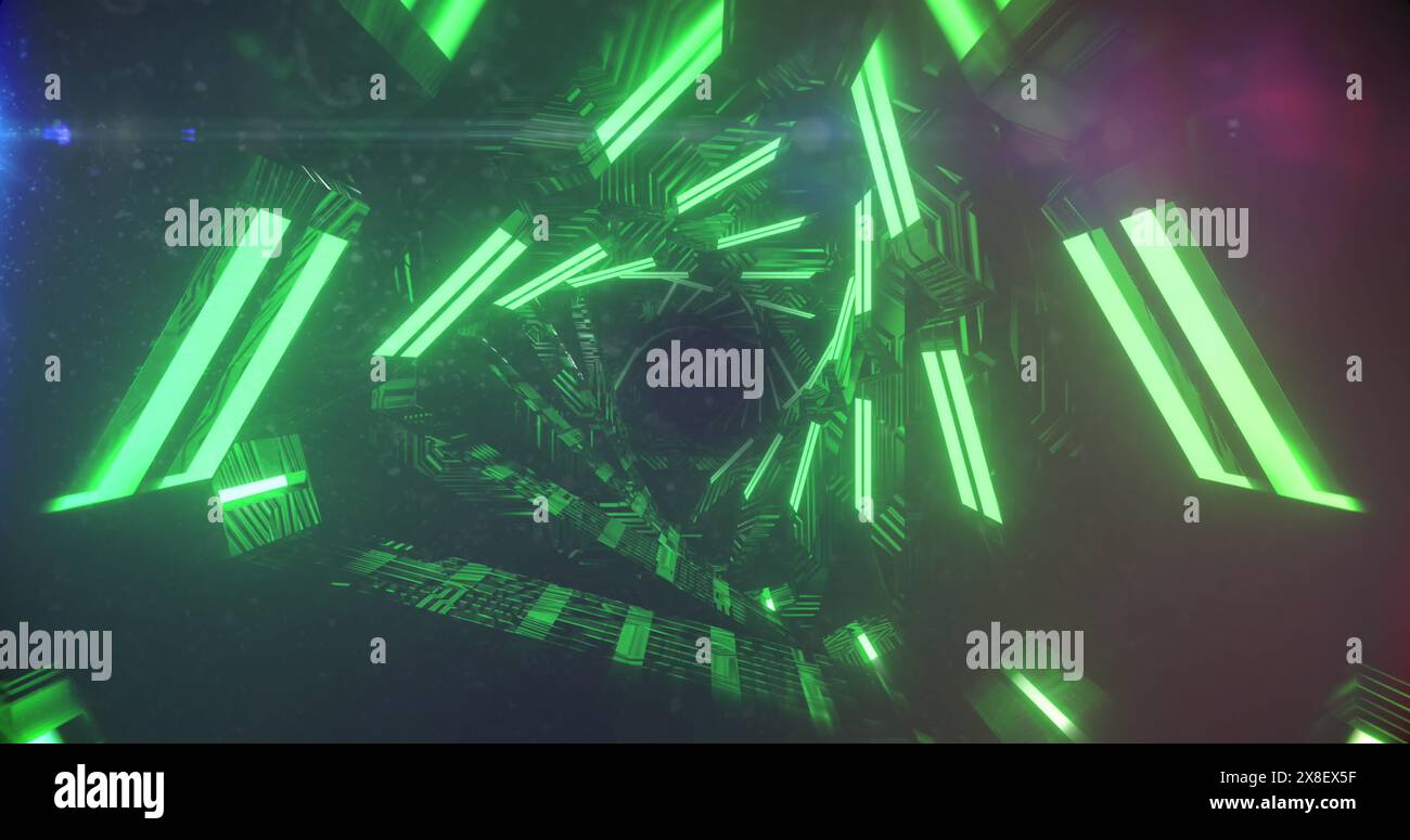 Luci verdi che illuminano il tunnel futuristico, creando un bagliore vibrante Foto Stock