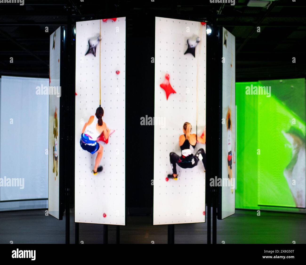 Losanna, Svizzera. 5 maggio 2024. Presentazione della mostra "Paris Olympique, un viaggio coinvolgente" che riguarda i Giochi Olimpici di Parigi 2024 durante l'Olympique di Parigi. I Giochi Olimpici di Parigi del 2024 si sono svolti al Museo Olimpico di Losanna, la capitale olimpica. (Credito: Eric Dubost/SipaUSA) credito: SIPA USA/Alamy Live News Foto Stock