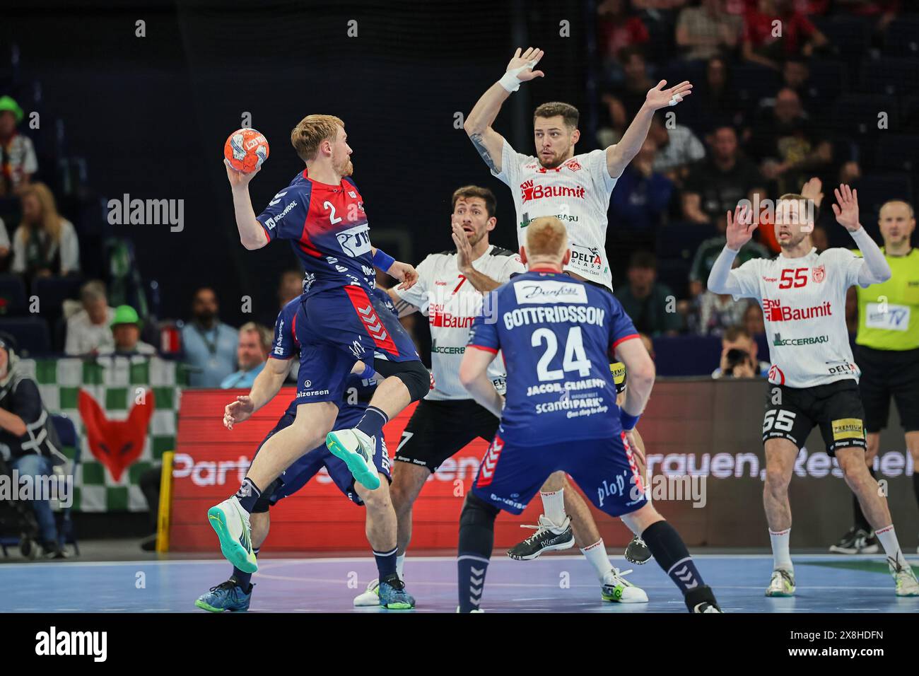 Amburgo, Amburgo, Germania. 25 maggio 2024. Simon Pytlick - SG Flensburg Handewitt 2 in azione durante le finali EHF Men 2024 Handball ad Amburgo (Credit Image: © Mathias Schulz/ZUMA Press Wire) SOLO PER USO EDITORIALE! Non per USO commerciale! Foto Stock