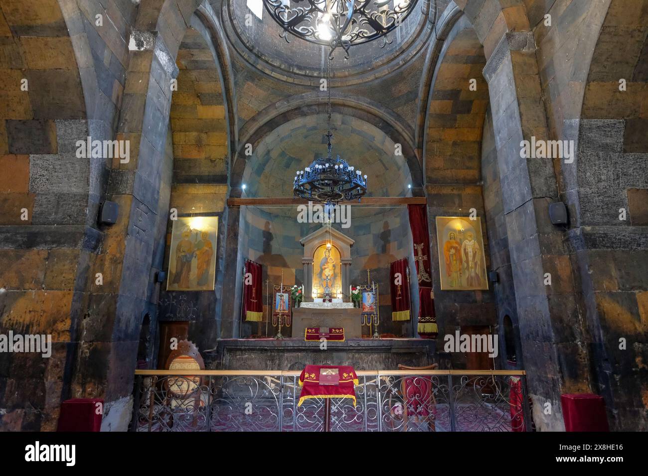 Lusarat, Armenia - 15 maggio 2024: Il monastero di Khor Virap si trova nella pianura di Ararat, a Lusarat, Armenia. Foto Stock