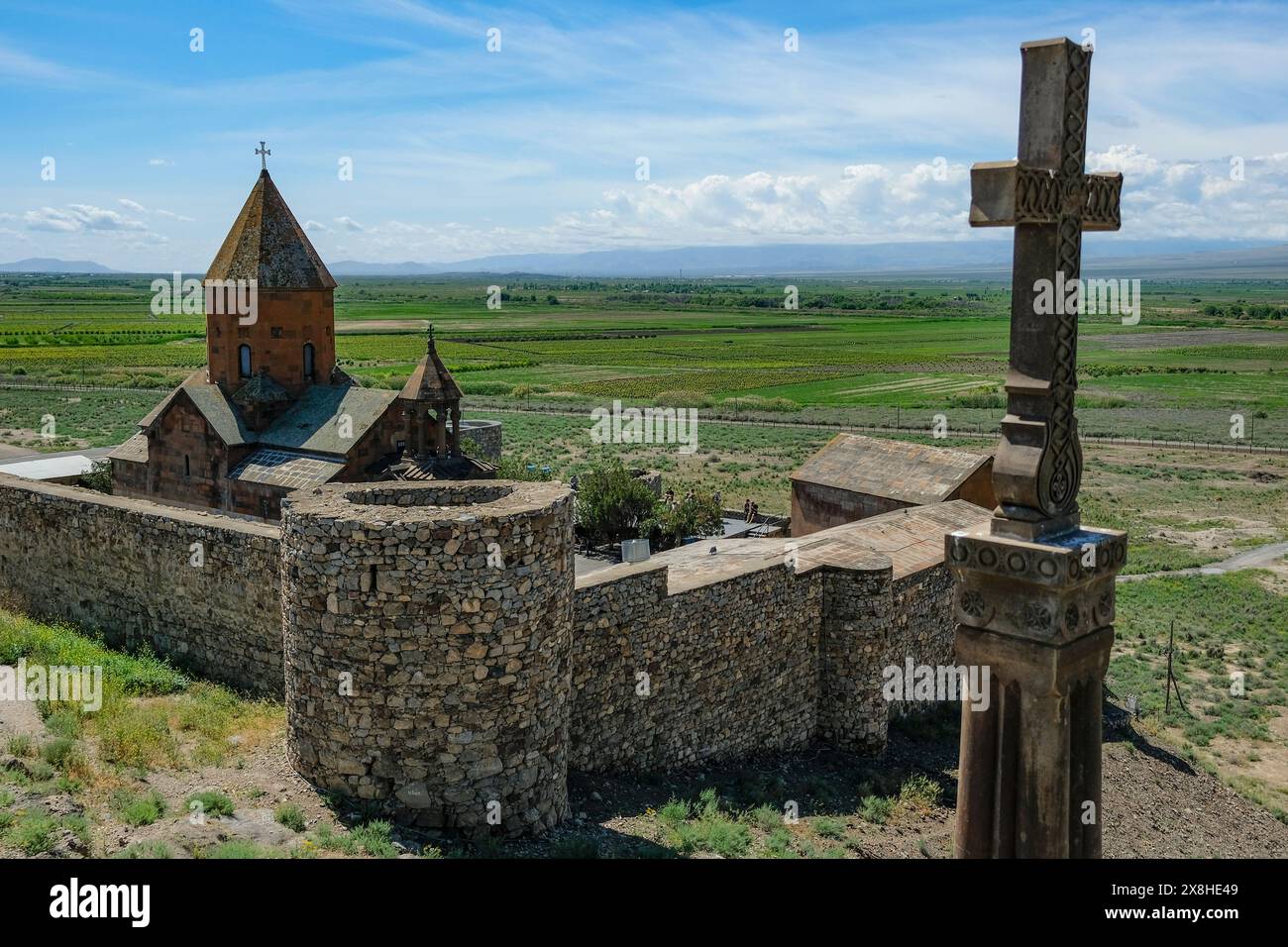 Lusarat, Armenia - 15 maggio 2024: Il monastero di Khor Virap si trova nella pianura di Ararat, a Lusarat, Armenia. Foto Stock