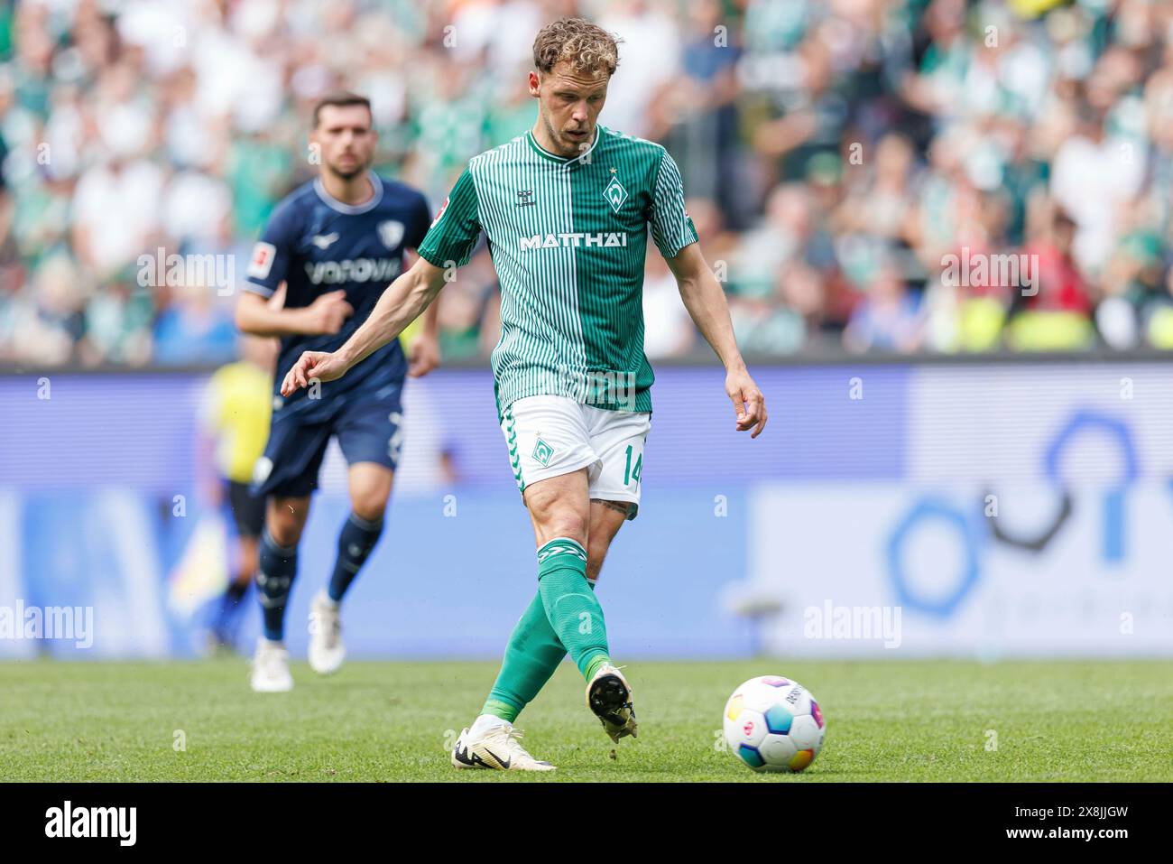 Brema, Germania. 18 maggio 2024. firo : 18.05.2024, calcio, calcio, 1. Campionato, 1. Bundesliga, stagione 2023/2024, SV Werder Brema - VfL Bochum Senne Lynen (SV Werder Brema) azione individuale, figura intera, credito: dpa/Alamy Live News Foto Stock