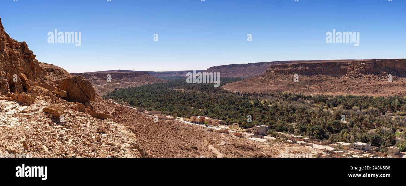 Una vista panoramica della valle di Ziz e della regione di Tafilalet nel Marocco centrale Foto Stock