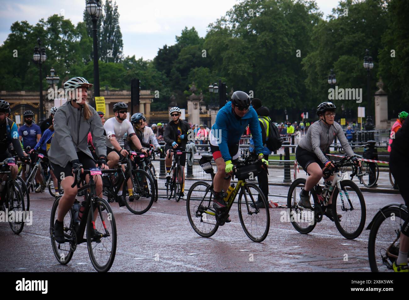 Londra, Regno Unito. 26 maggio 2024. Le persone partecipano all'evento Ford Ride London Freecycle 2024 nel centro di Londra. Laura Gaggero/Alamy notizie dal vivo Foto Stock