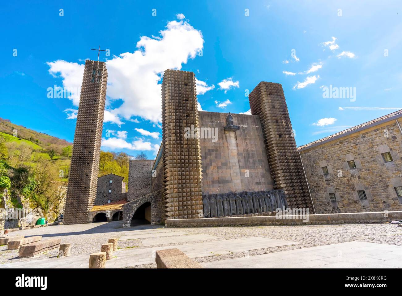 Ingresso principale al Santuario di Aranzazu nella città di Onati, Gipuzkoa. Paesi Baschi Foto Stock