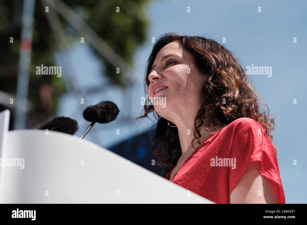 Isabel Díaz Ayuso durante una dimostrazione contro la legge sull'amnistia alla Puerta de Alcala, il 26 maggio 2024 a Madrid, Spagna. Foto Stock