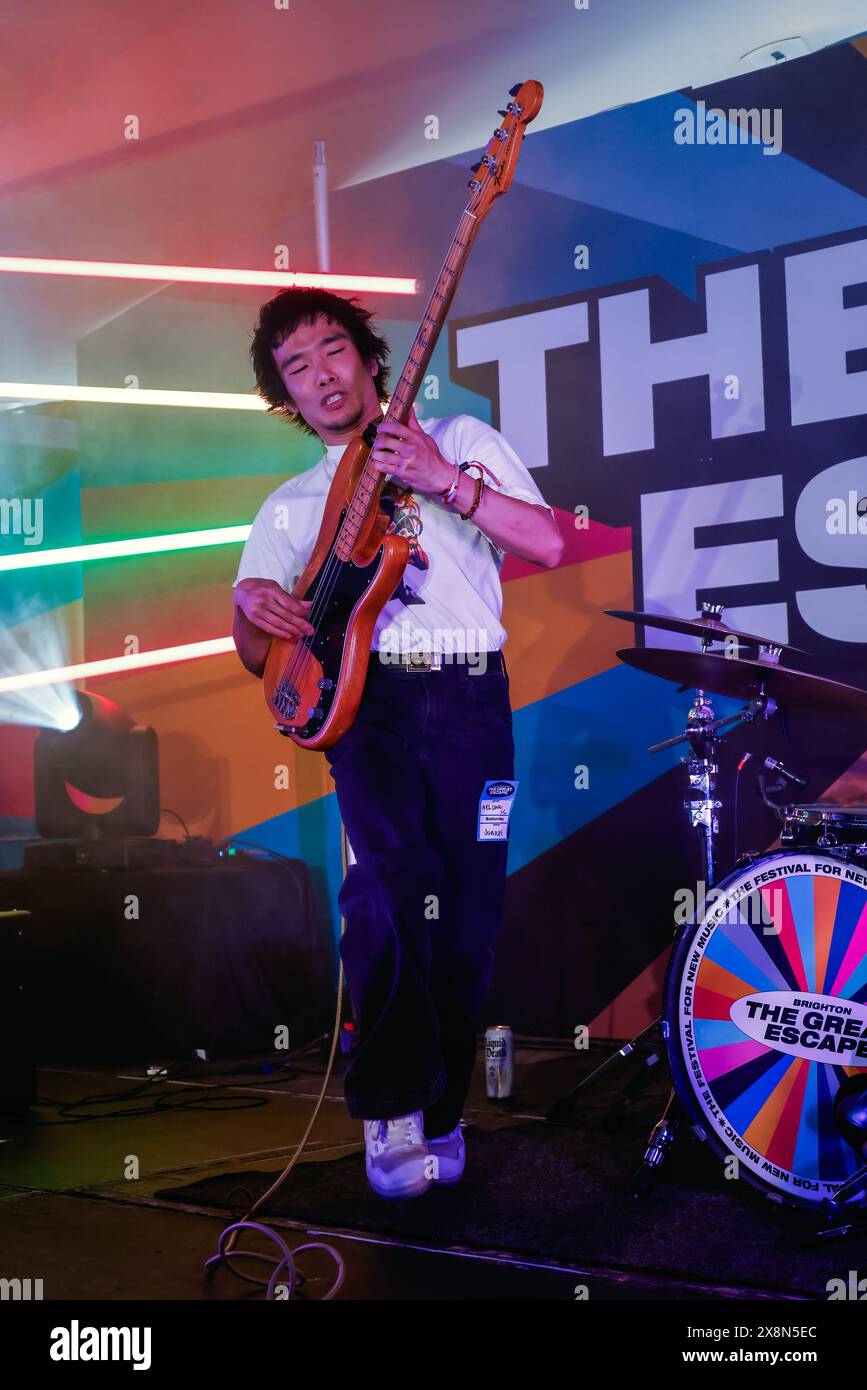 Jubilee Square, Brighton, città di Brighton & Hove, East Sussex. Helsinki Lambda Club si esibisce a Jubilee Square, Brighton come parte del festival musicale Great Escape 2024. David Smith/Alamy News Foto Stock