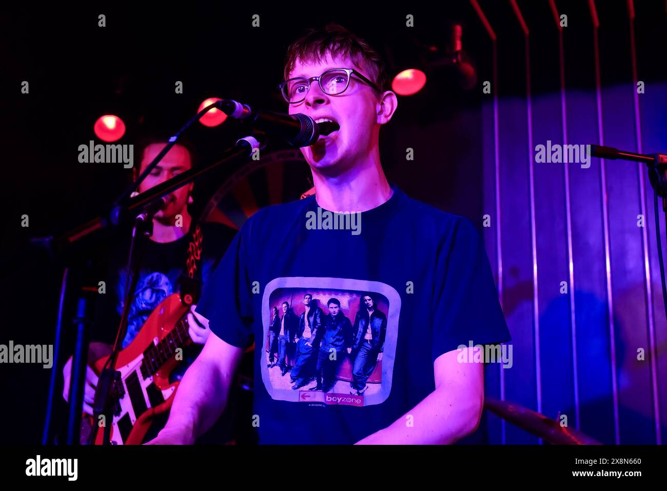 Dust, Brighton, City of Brighton & Hove, East Sussex, Regno Unito. Brutta esibizione al festival musicale Great Escape 2024. David Smith/Alamy News Foto Stock