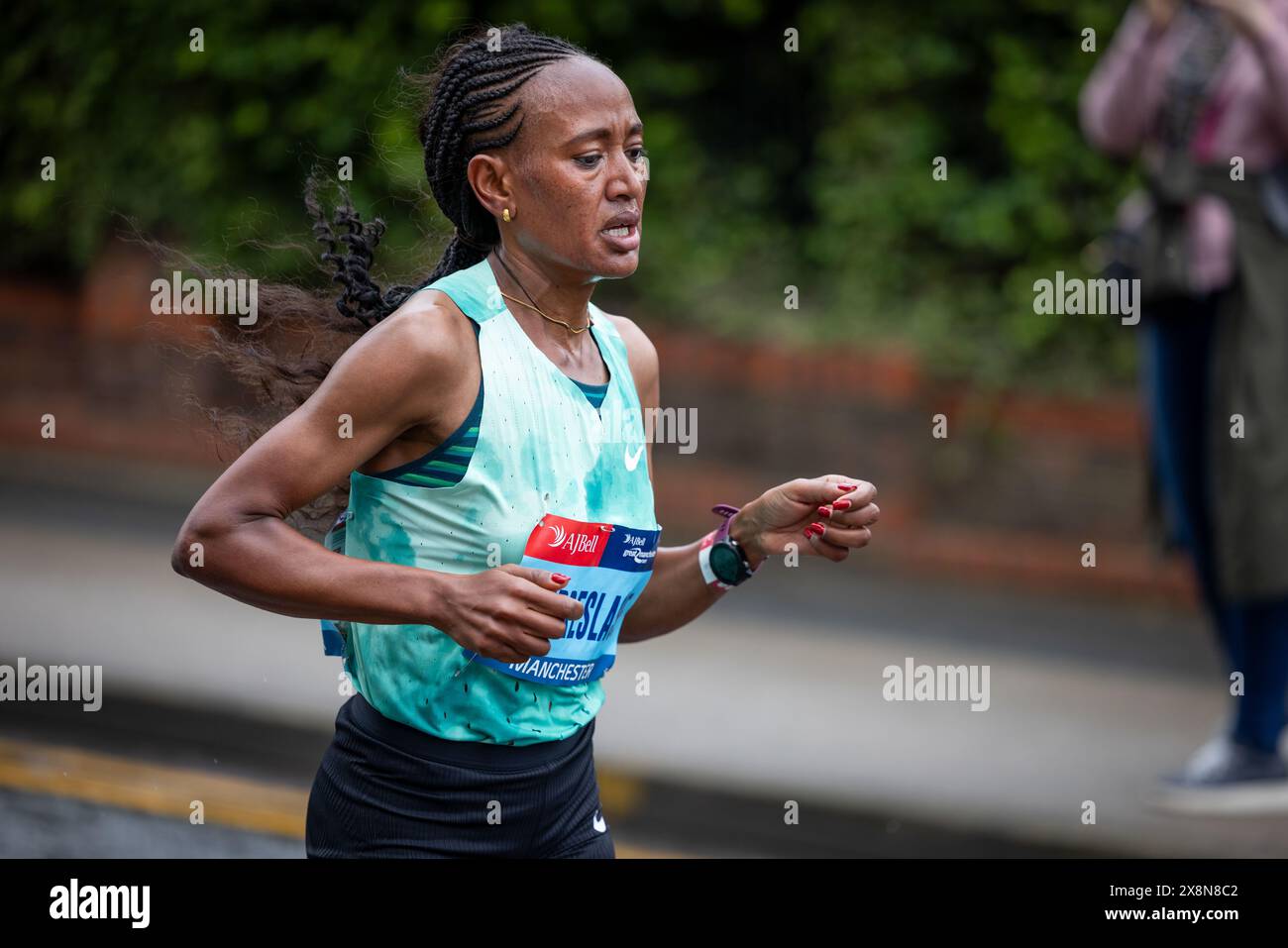 St Ann's Hospice - Greater Manchester Run 2024. Atleta d'élite Gotytom Gebreslase Foto Stock