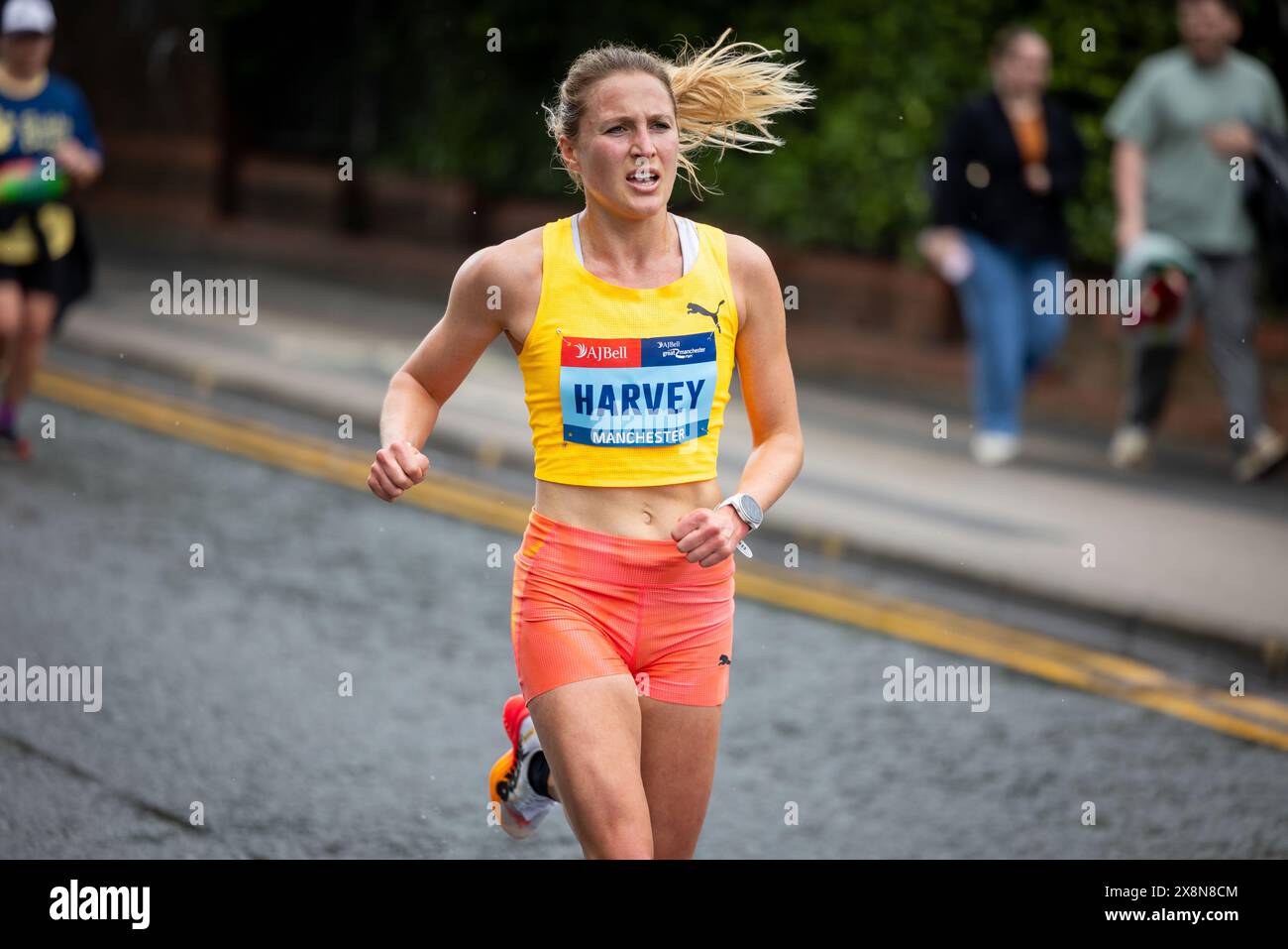 St Ann's Hospice - Greater Manchester Run 2024. L'atleta Elite Rose Harvey Foto Stock
