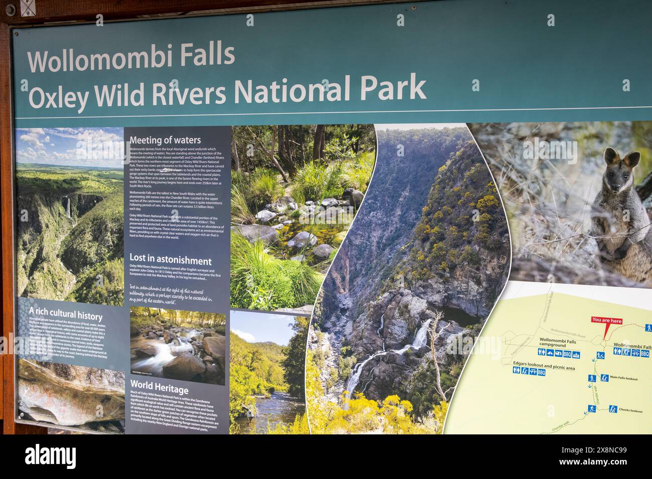 Wollombi Falls, la seconda cascata più alta dell'Australia, cartello informativo del parco nazionale Oxley Rivers e mappa dei visitatori, NSW, Australia Foto Stock