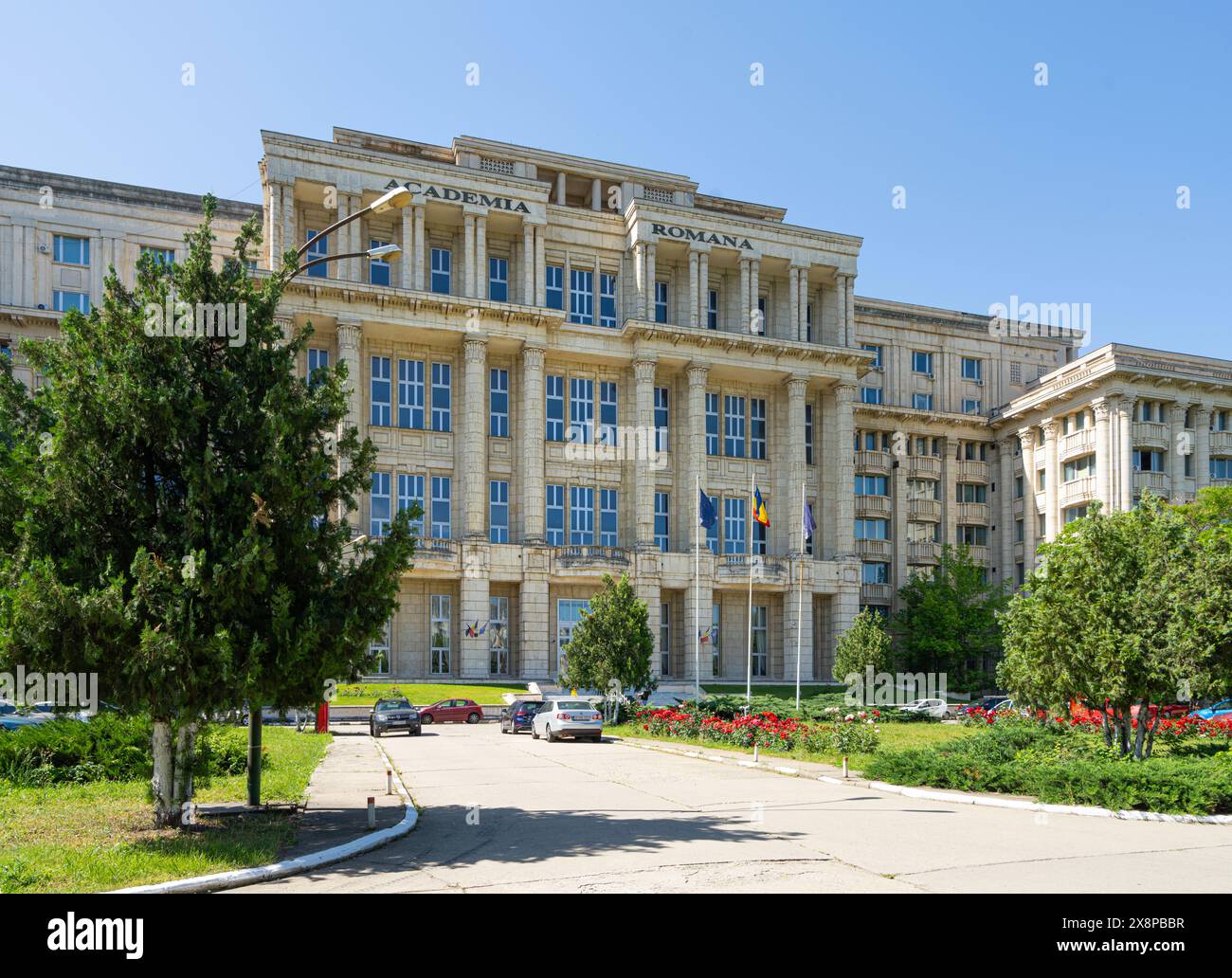 Bucarest, Romania. 24 maggio 2024. Vista esterna dell'edificio dell'Accademia rumena nel centro della città Foto Stock
