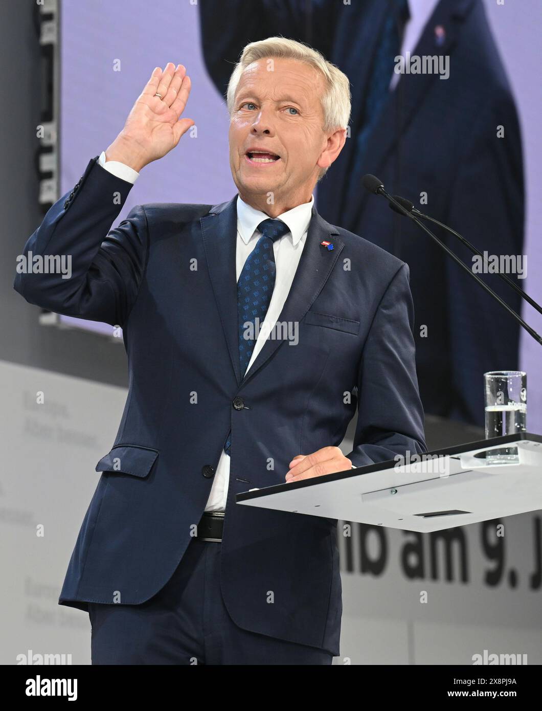ÖVP candidato dell'UE Reinhold Lopatka venerdì 24 maggio 2024, all'evento elettorale UE di ÖVP "calcio d'inizio alla corsa finale" presso il centro espositivo Oberwart, a Oberwart, in Austria. - 20240524 PD9694 credito: APA-PictureDesk/Alamy Live News Foto Stock