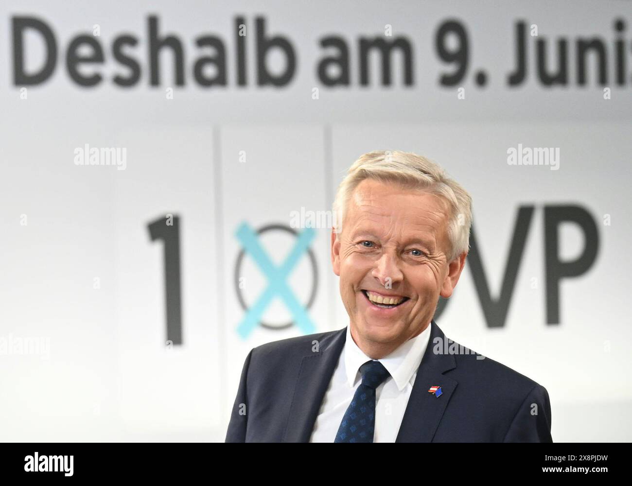 ÖVP candidato dell'UE Reinhold Lopatka venerdì 24 maggio 2024, all'evento elettorale UE di ÖVP "calcio d'inizio alla corsa finale" presso il centro espositivo Oberwart, a Oberwart, in Austria. - 20240524 PD8458 credito: APA-PictureDesk/Alamy Live News Foto Stock