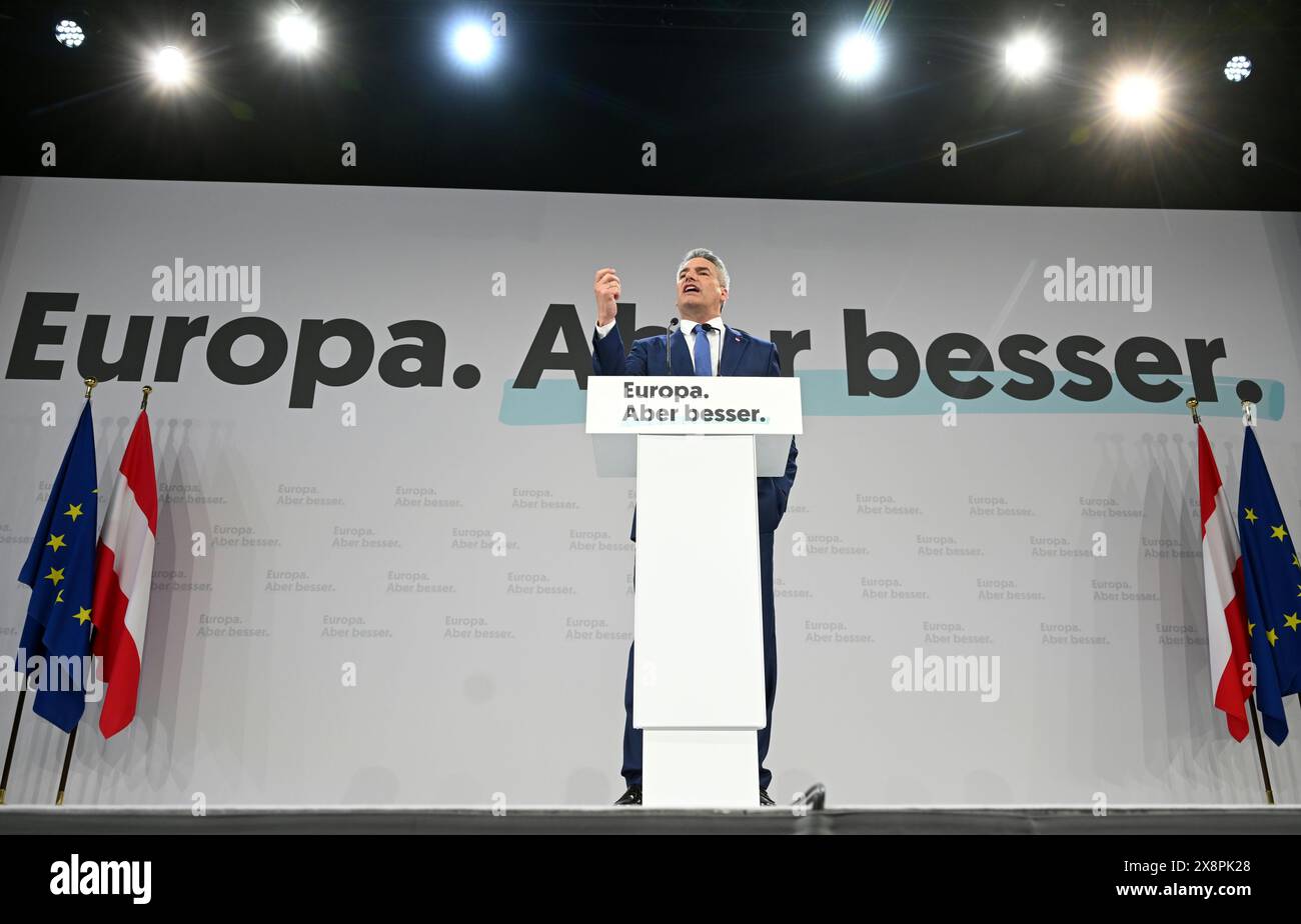 Il Cancelliere austriaco Karl Nehammer venerdì 24 maggio 2024, in occasione dell'evento elettorale UE di ÖVP "calcio d'inizio alla corsa finale" presso il centro espositivo Oberwart, a Oberwart, Austria. - 20240524 PD8355 credito: APA-PictureDesk/Alamy Live News Foto Stock