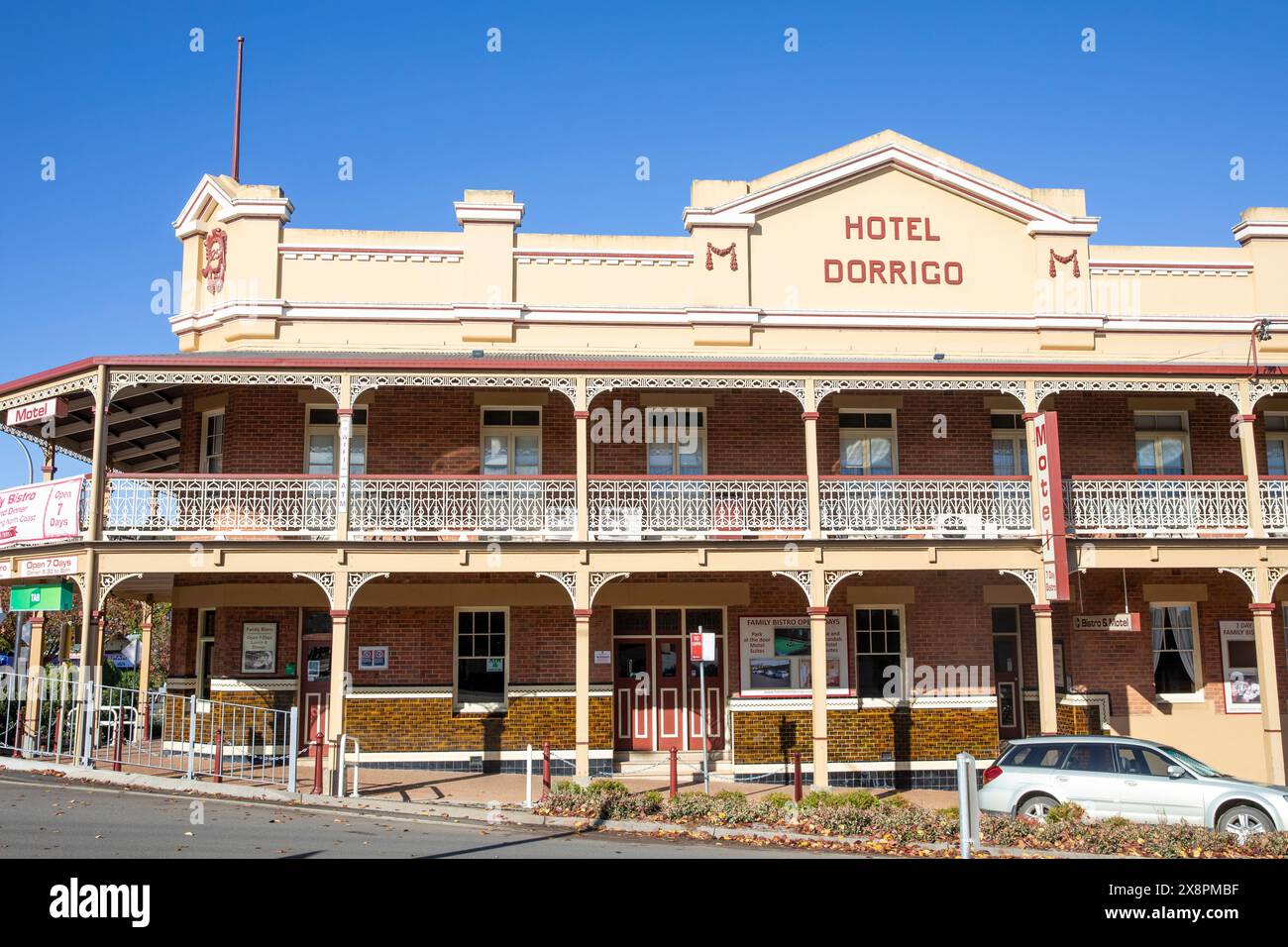 The Heritage Hotel Dorrigo, camere da motel e locali pubblici, architettura anni '1920 e patrimonio storico, centro di Dorrigo, NSW, Australia Foto Stock