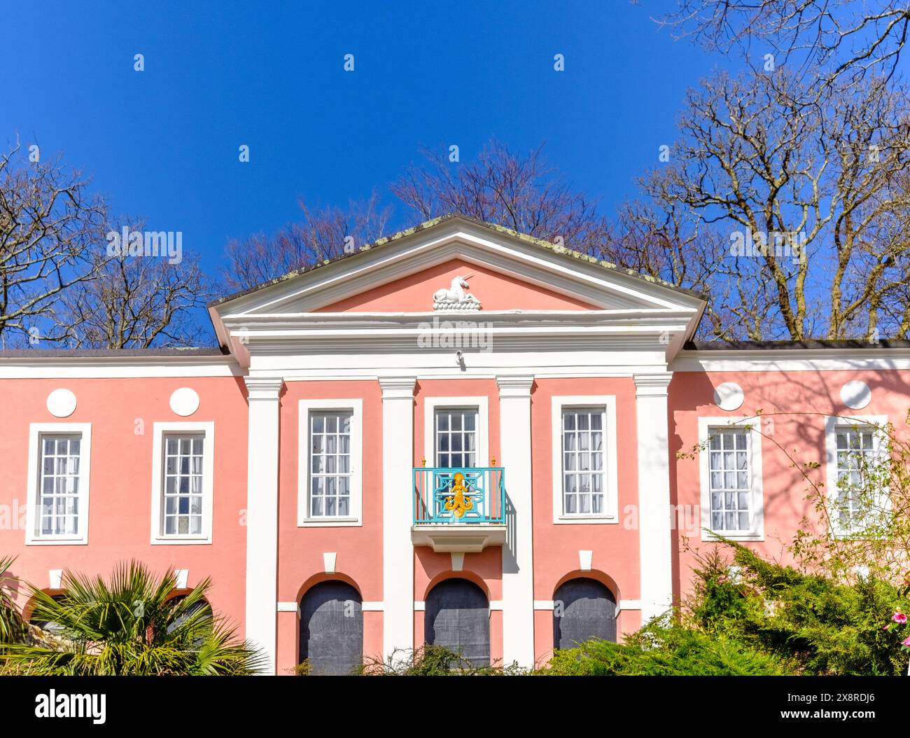 Scene del villaggio modello di Portmeirion nel Gwynedd, Galles del Nord. Foto Stock