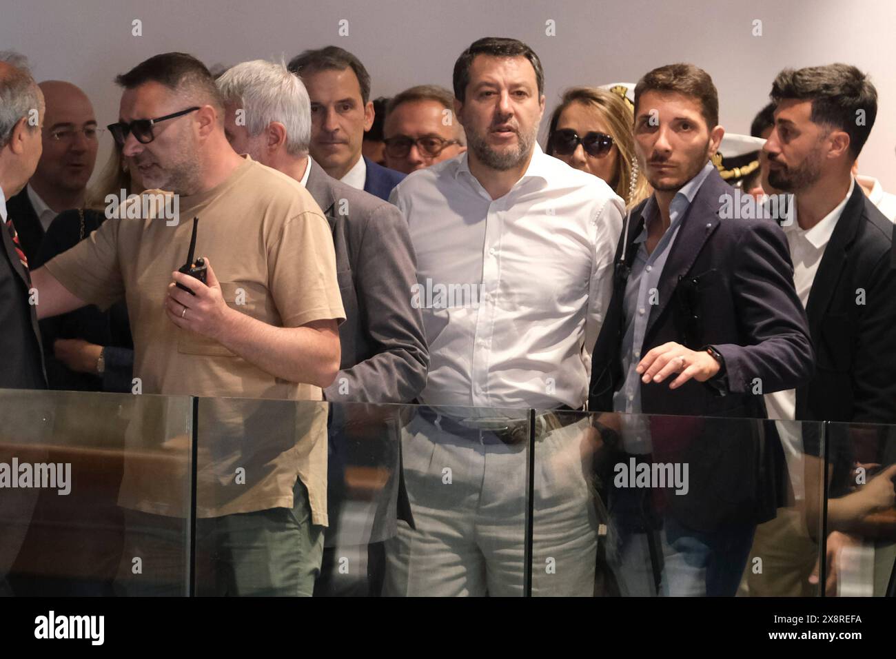 News - visita istituzionale del Ministro dei trasporti Matteo Salvini alla nuova stazione marittima di Molo Beverello Vice primo Ministro e Ministro delle infrastrutture e dei trasporti,Matteo Salvini in visita alla nuova stazione marittima di Napoli al molo Beverello Napoli Italia Copyright: XAntonioxBalascox/xLiveMediax LPN_1377701 Foto Stock