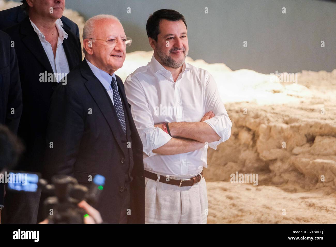 News - visita istituzionale del Ministro dei trasporti Matteo Salvini alla nuova stazione marittima di Molo Beverello Vice primo Ministro e Ministro delle infrastrutture e dei trasporti, Matteo Salvini e il presidente della regione Campania Vincenzo De Luca in visita alla nuova stazione marittima di Napoli al molo Beverello Napoli Italia Copyright: XAntonioxBalascox/xLiveMediax LPN_1377700 Foto Stock