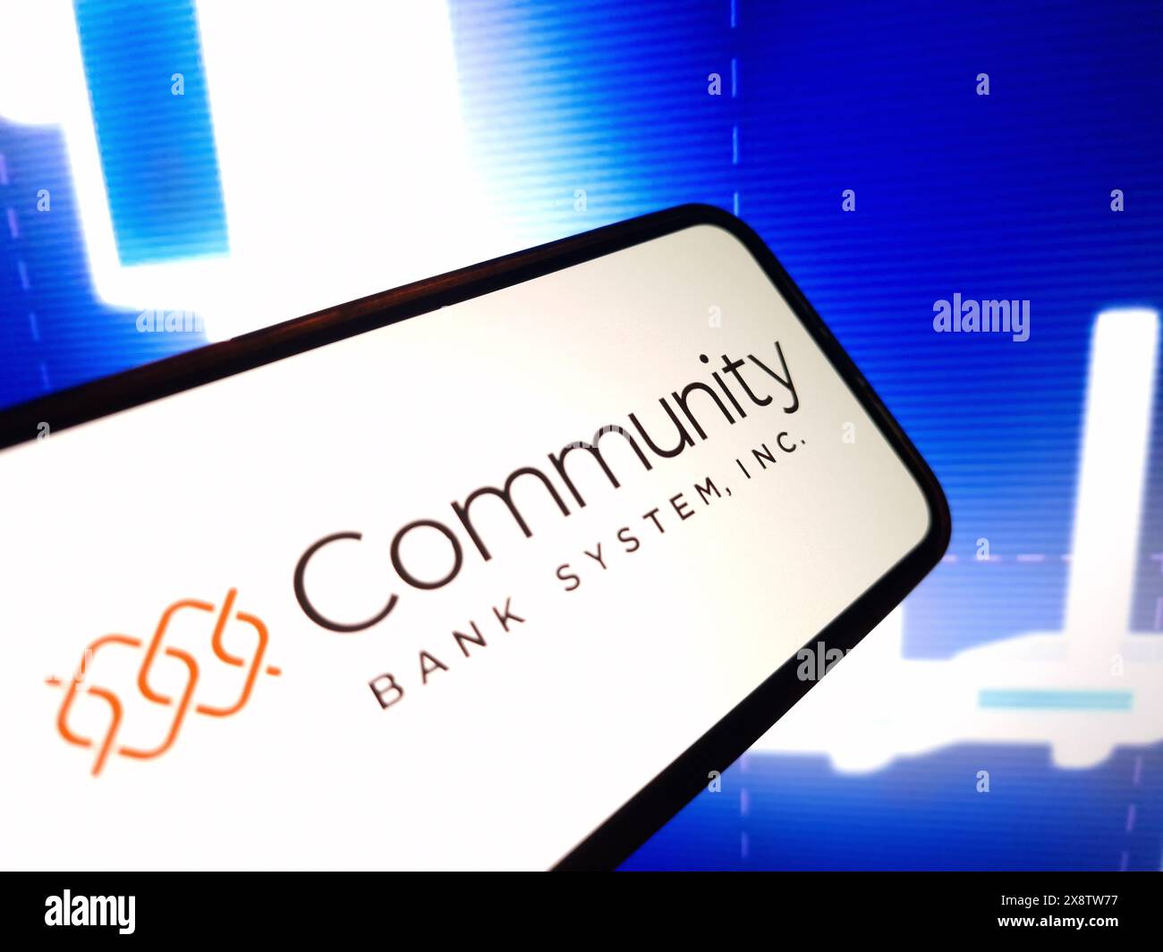 Konskie, Polonia - 26 maggio 2024: Logo della società Community Bank System visualizzato sul telefono cellulare Foto Stock