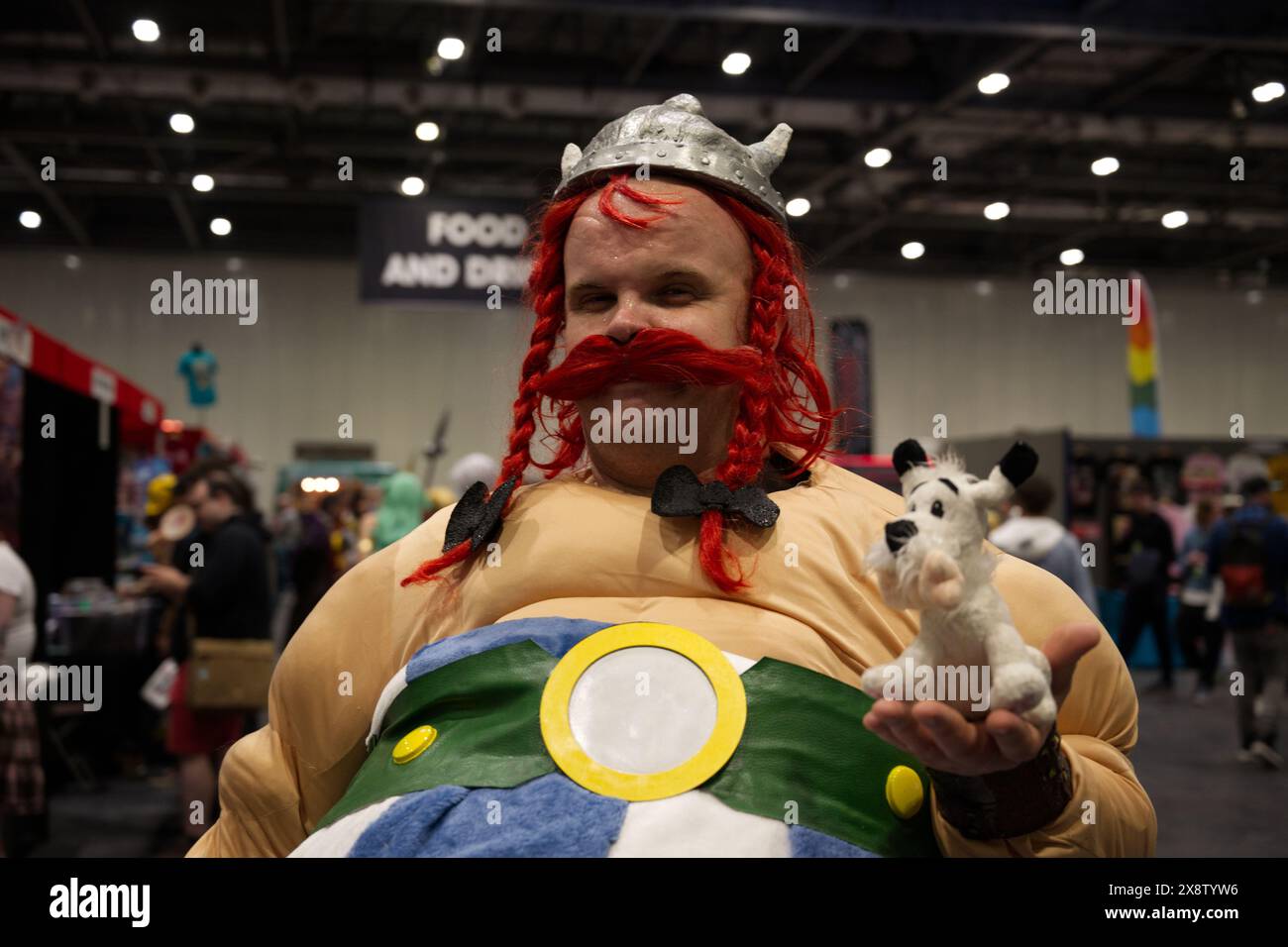 Obelix cosplay della serie a fumetti Asterix the Gaul al Comic con di Londra Foto Stock