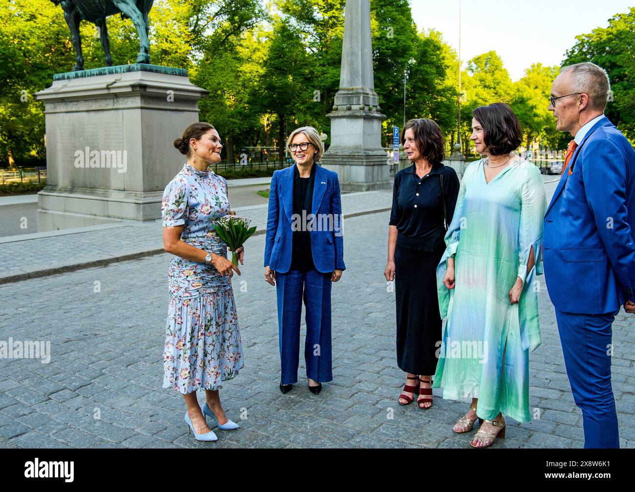 Stoccolma, Kronprinsessan al Nordiska museet, Svezia, 05 27 2024, incontro annuale. Sanne Houby-Nielsen, Maria Elisabet Groop Russel, Principessa Victoria, Clara Block Hane, Hans Malmsten credito: Daniel Bengtsson/Alamy Live News Foto Stock