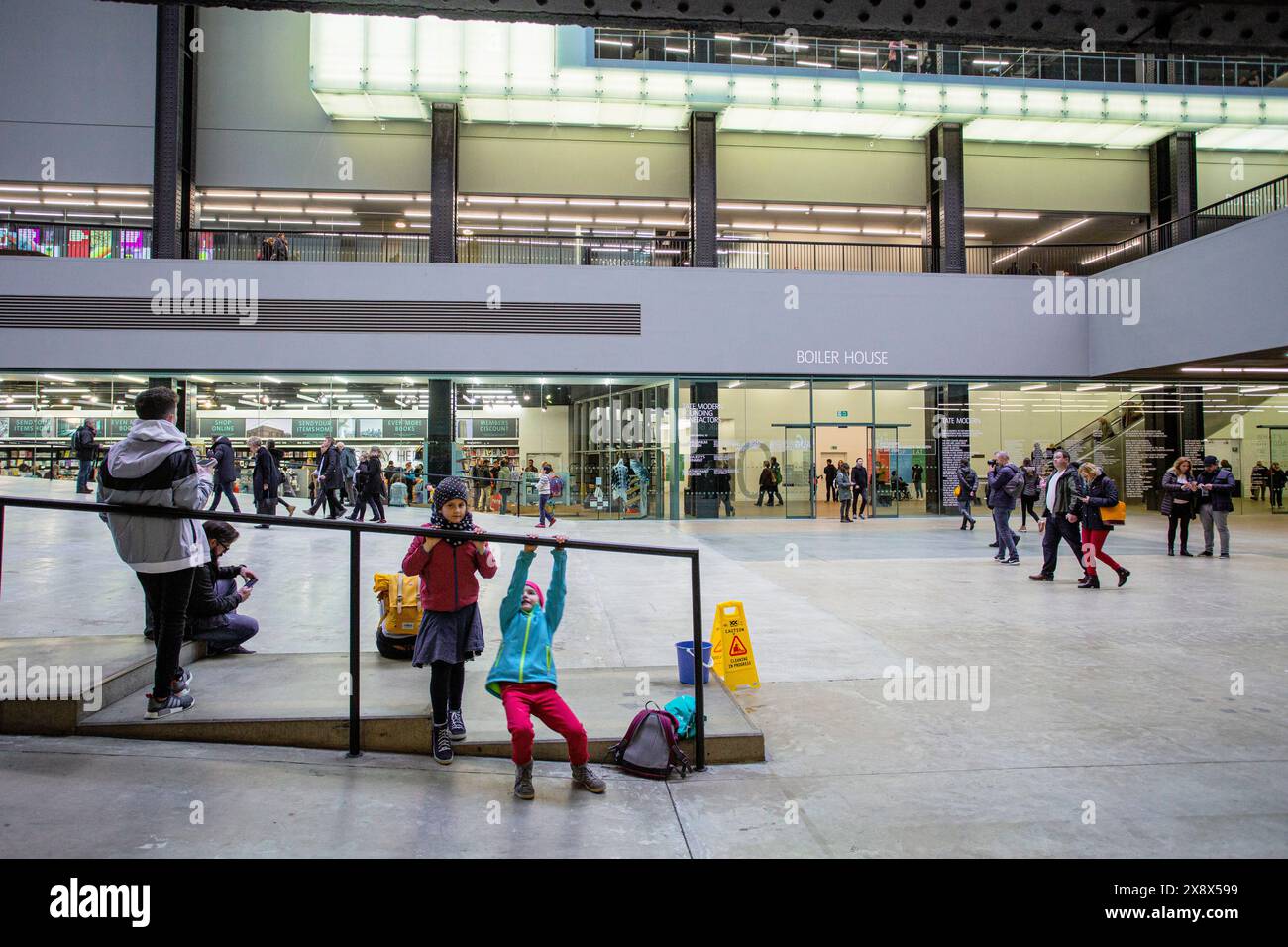 Tate Modern turbine Hall , Londra , Regno Unito Foto Stock