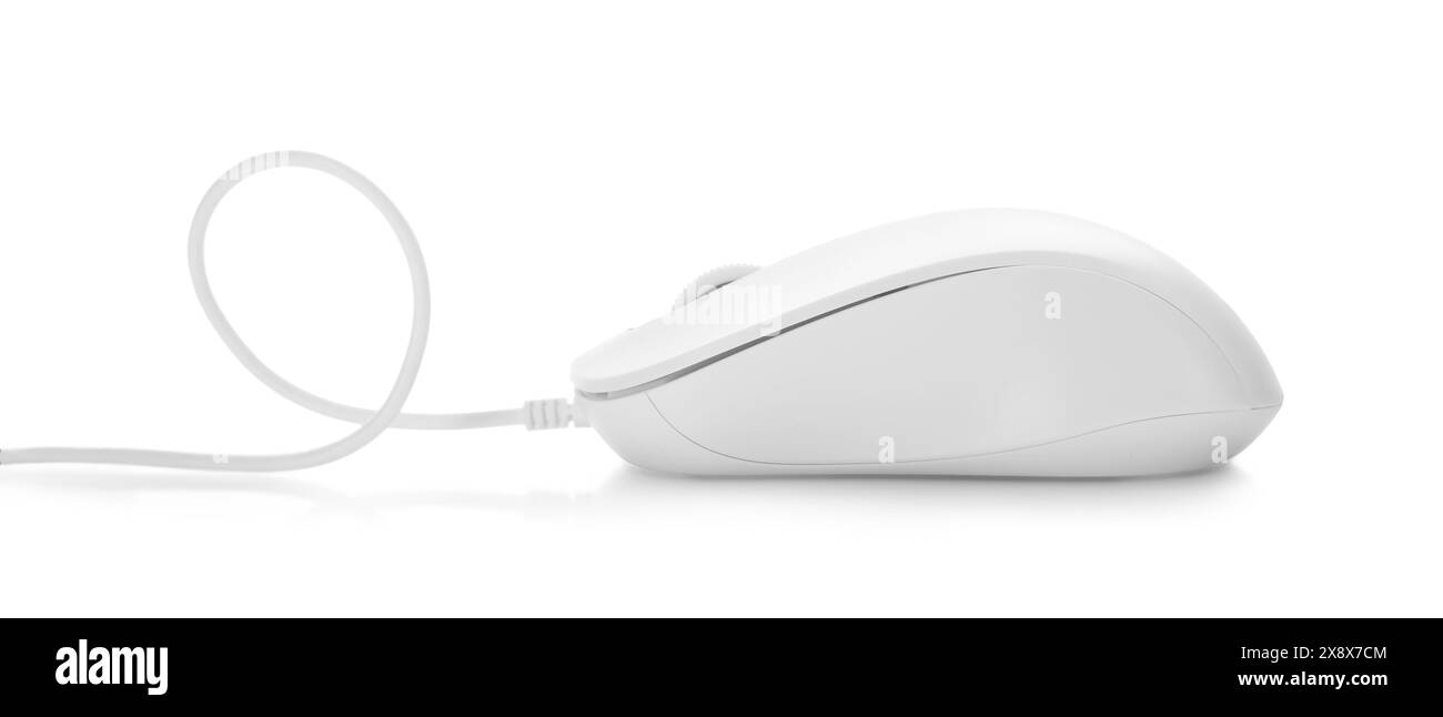Moderno mouse per computer cablato isolato su bianco Foto Stock