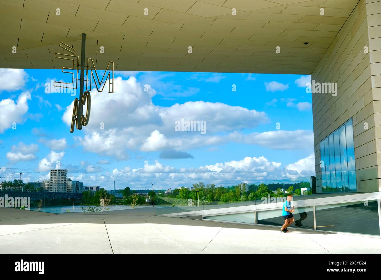 Francia, Gironde, Bordeaux, spazio culturale la MÉCA (Casa dell'economia creativa e della cultura) inaugurato nel 2019 Foto Stock